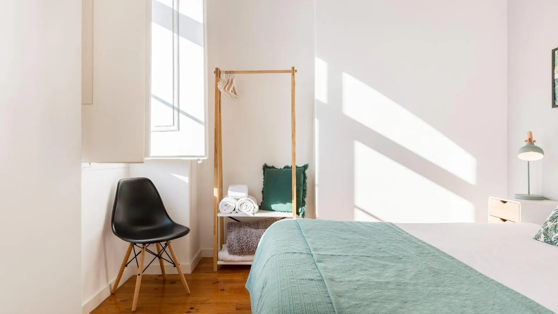 Rustic City View Apartments In Baixa By River Tagus Lisboa Portugal